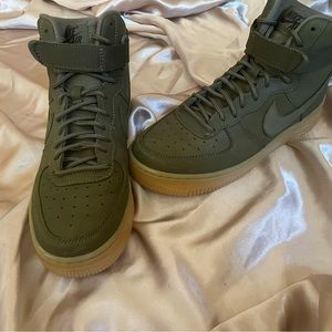 Air Force 1 High WB GS 'Medium Olive'